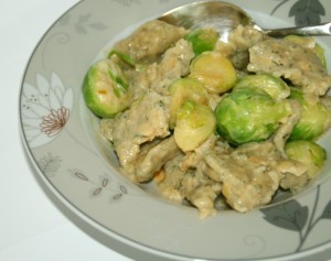 Petersilienklößchen mit Rosenkohl